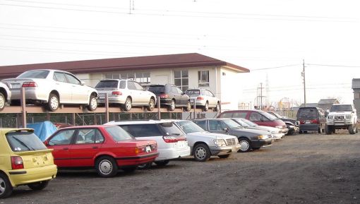 Our salvage cars yard in Japan